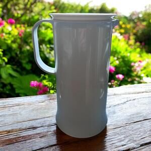 Vtg Tupperware Grey Hot Cold Insulated Carafe Thermos Pitcher 1 Litre/4 cups